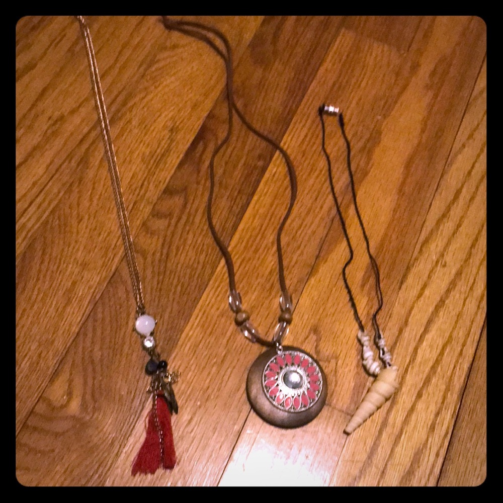 Bundle of 3 necklaces